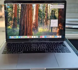 New Laptop Apple MacBook Pro 2019 8GB Intel Core I5 SSD 256GB