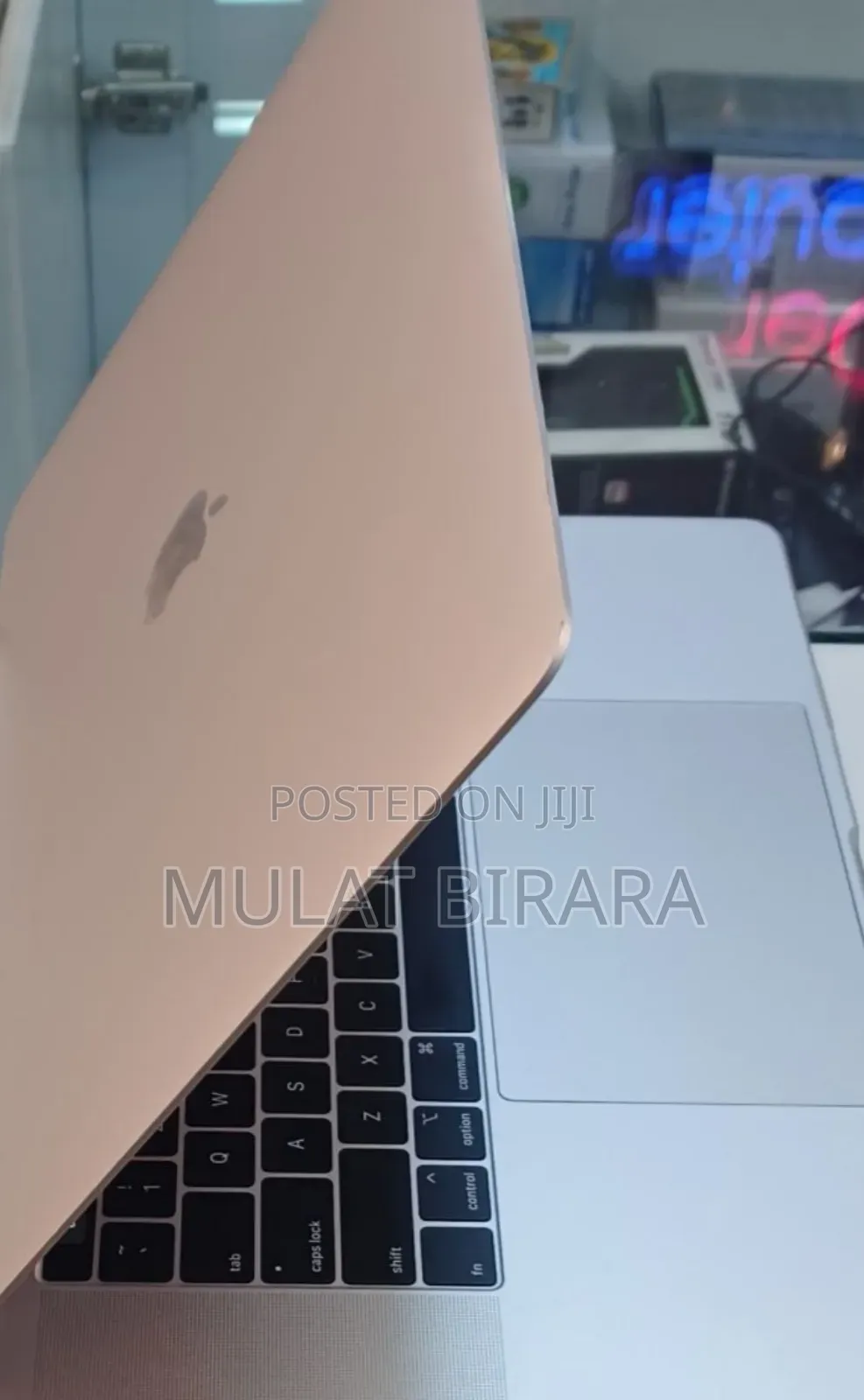 New Laptop Apple MacBook Pro 2018 32GB Intel Core I9 SSD 1T