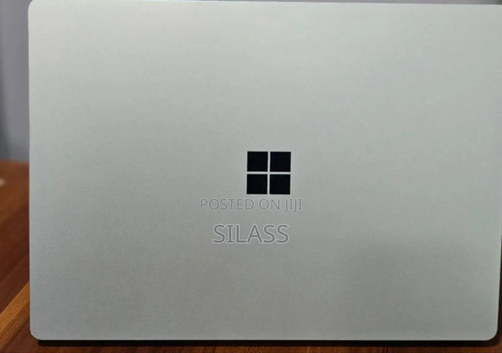 New Laptop Microsoft Surface 16GB Intel Core I7 SSD 512GB