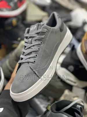 Polo Quality Men’S Gray Flats Tennis