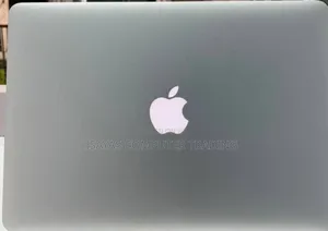 New Laptop Apple MacBook Air 2017 8GB Intel Core I7 SSD 256GB