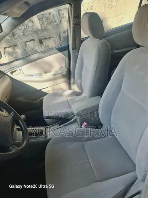 Toyota Corolla 2004 Silver