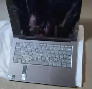 New Laptop Lenovo Yoga C740 16GB Intel Core I7 SSD 512GB