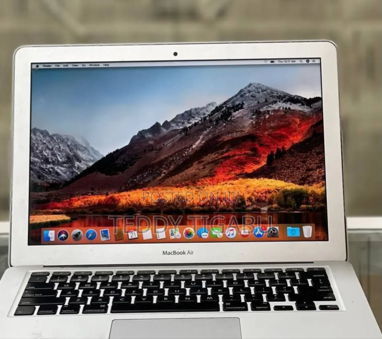 New Laptop Apple MacBook Air 2017 8GB Intel Core I7 SSD 256GB