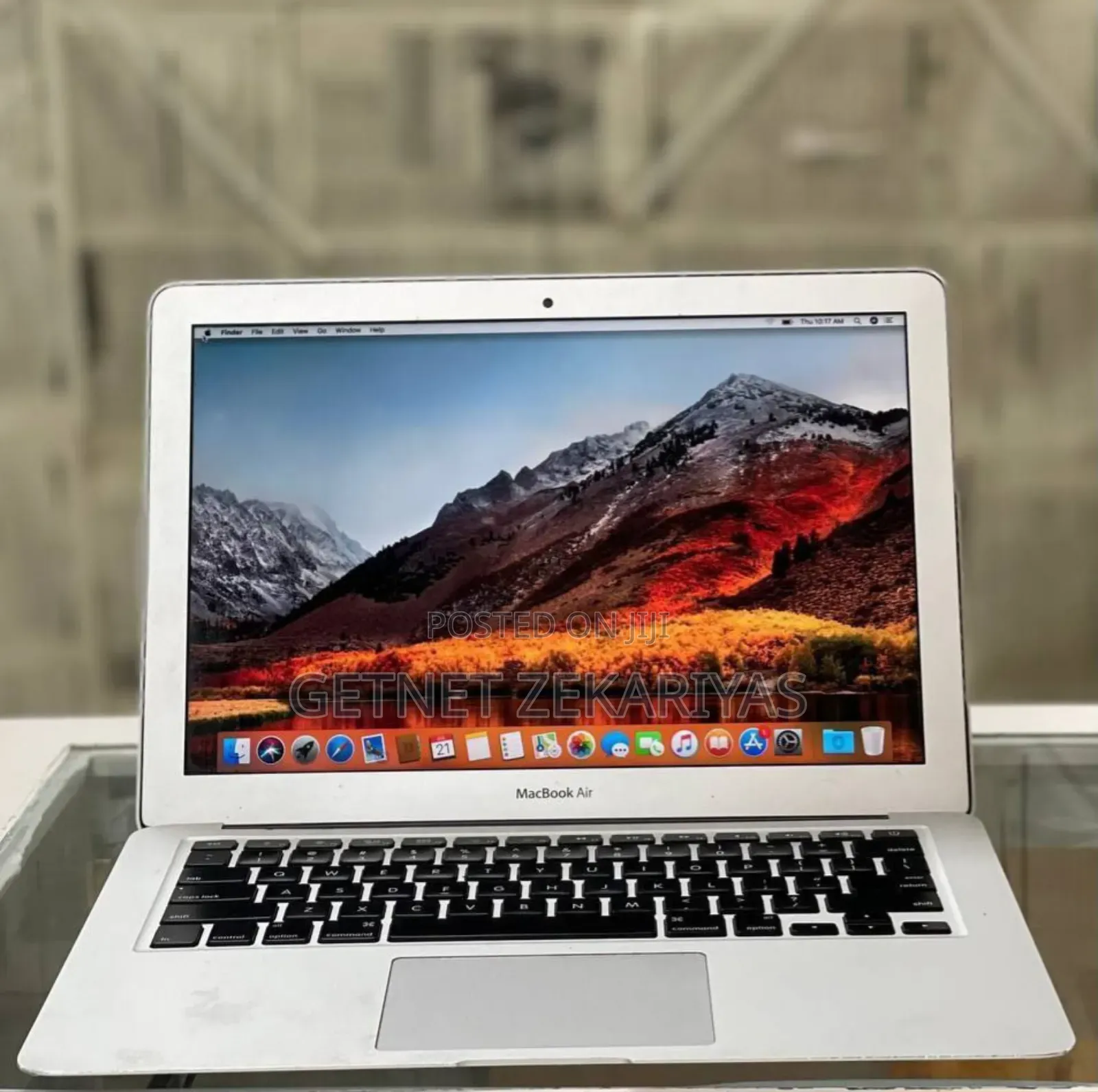New Laptop Apple MacBook Air 2017 8GB Intel Core I7 SSD 256GB
