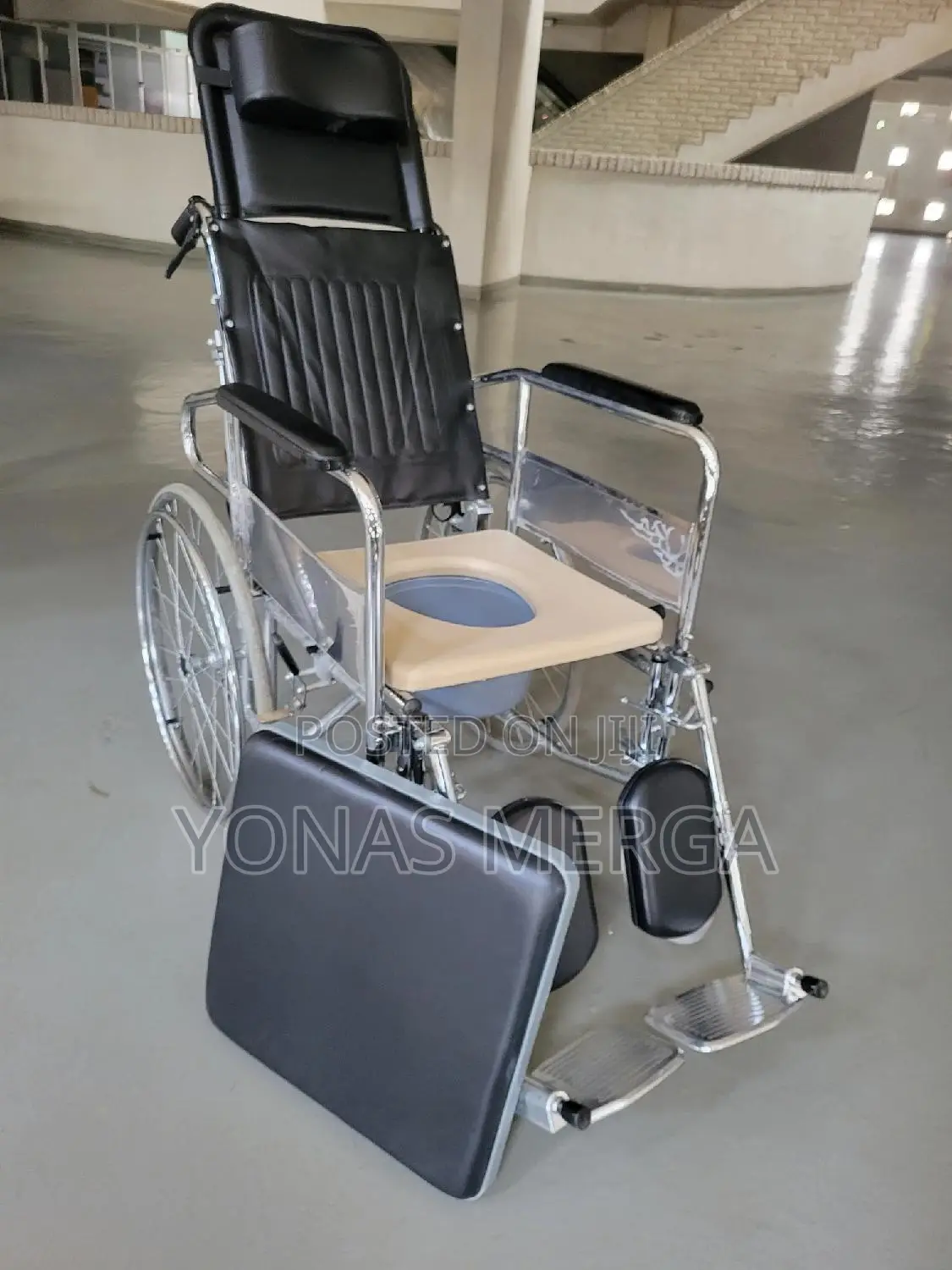 3in1 Wheelchair絀激wheelchair=Ishnee |Steel Commode Wheelchair