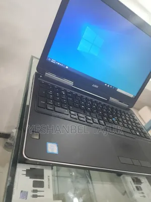 New Laptop Dell 16GB Intel Core I7 SSD 512GB
