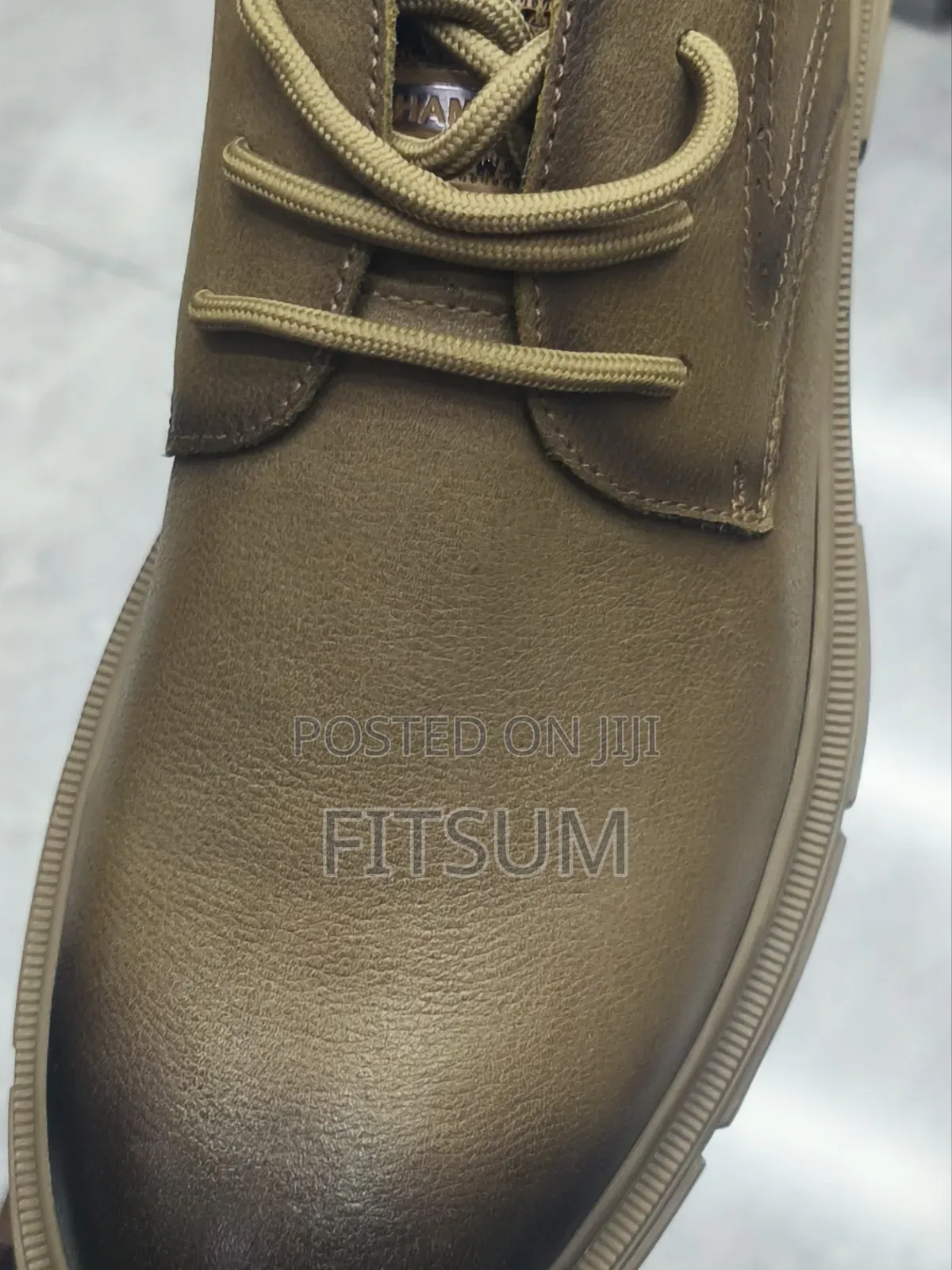 A Men’S Casual Dress Shoes