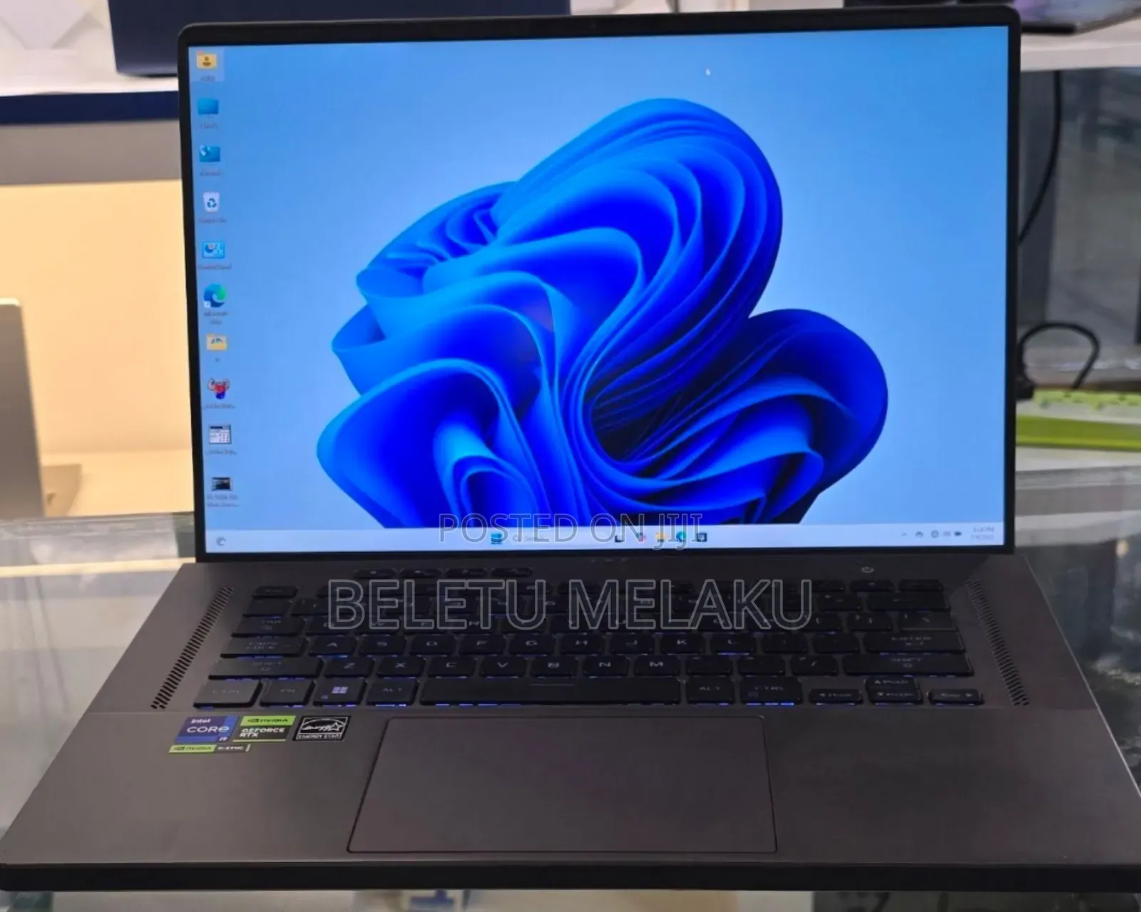 New Laptop Asus ROG Zephyrus G16 16GB Intel Core I9 SSD 1T