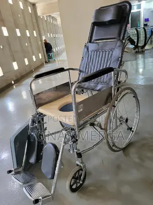 Toilet Wheelchair罔円commode Recliner With Strong==Wheelchair