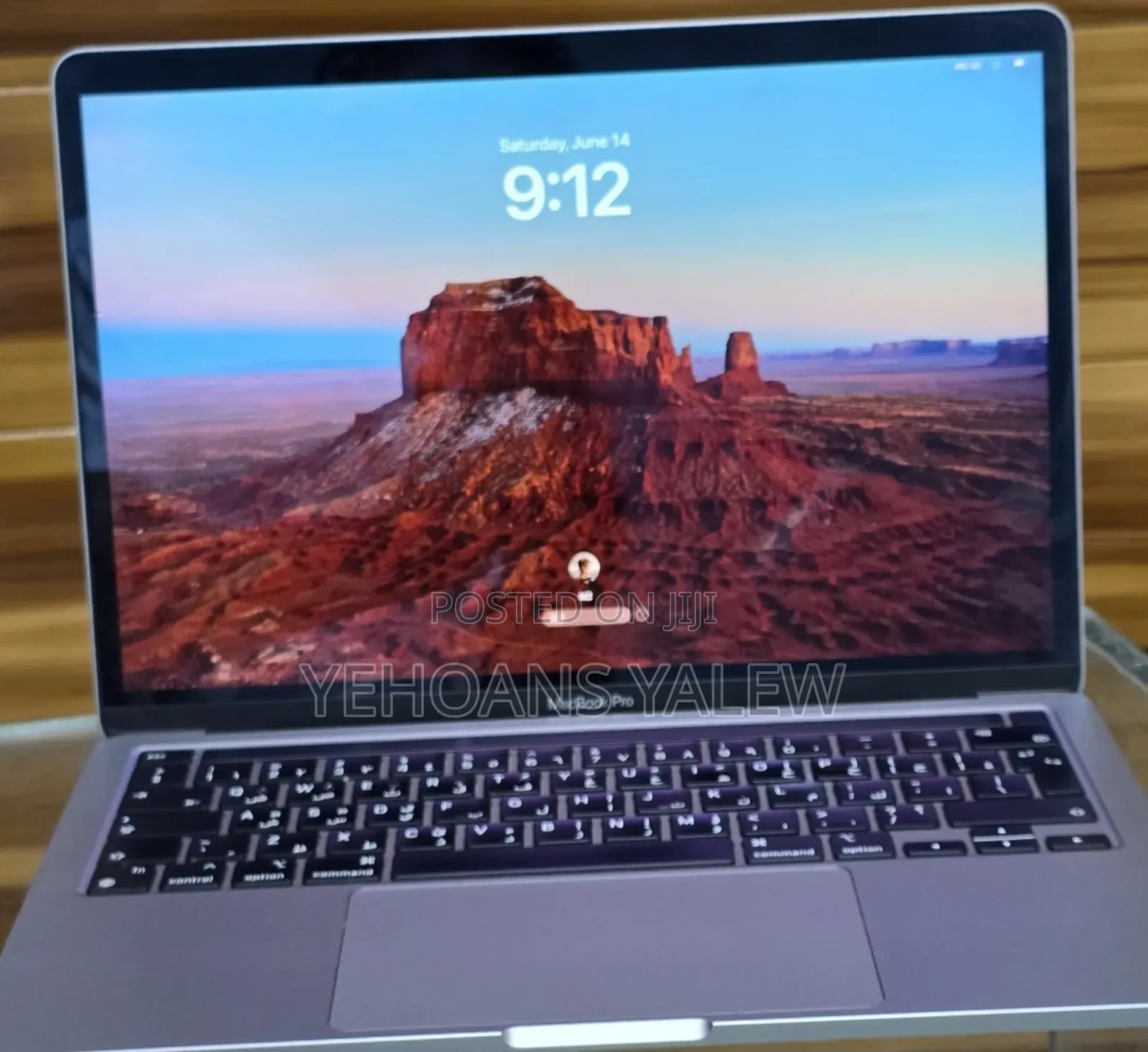 New Laptop Apple MacBook Pro 2022 M2 8GB Apple M2 SSD 256GB