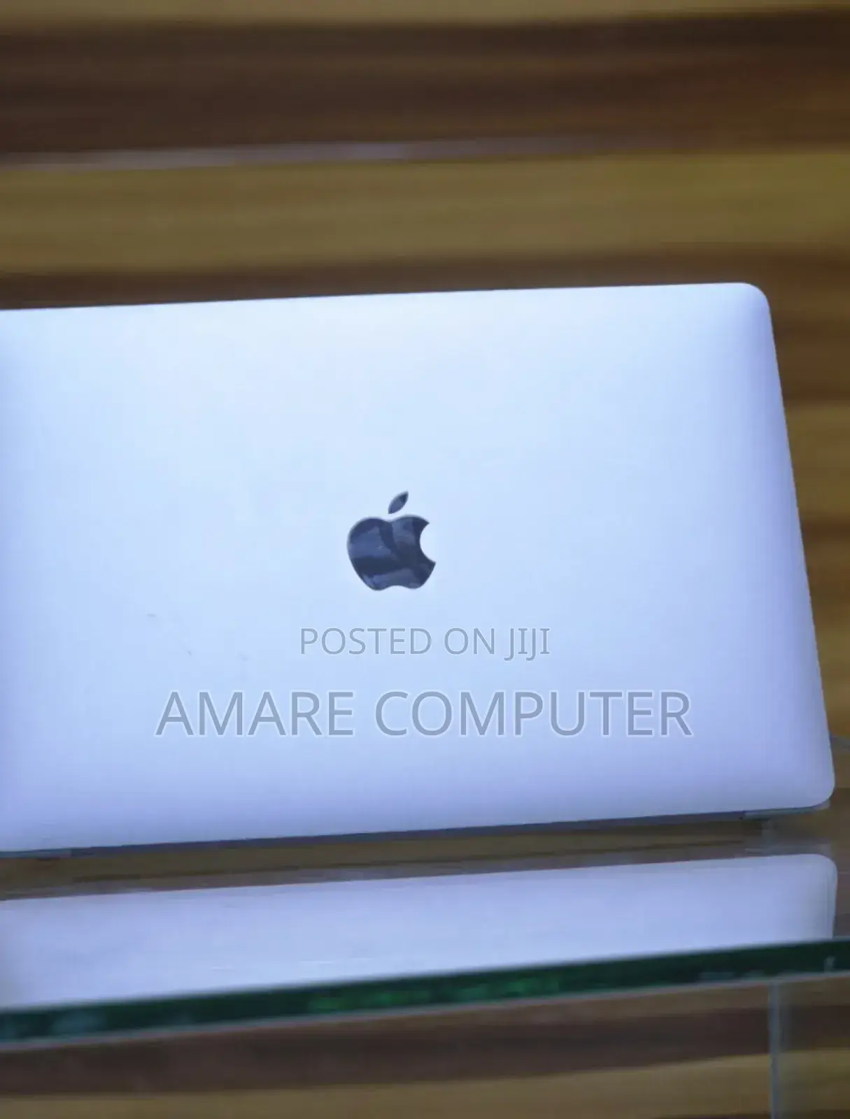 New Laptop Apple MacBook Pro 2022 M2 8GB Apple M2 SSD 256GB