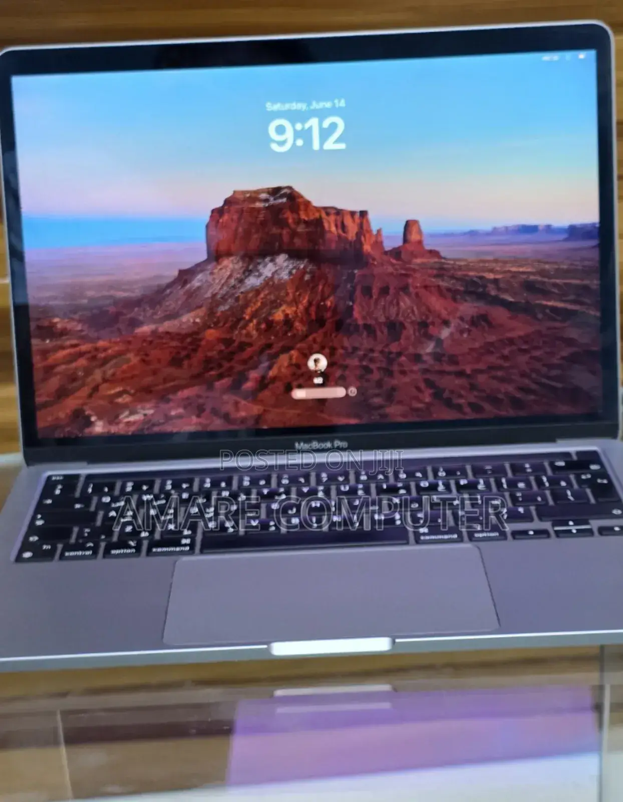 New Laptop Apple MacBook Pro 2022 M2 8GB Apple M2 SSD 256GB