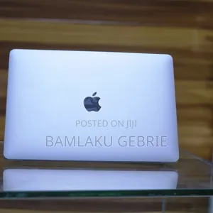 New Laptop Apple MacBook Air 2022 M2 8GB Apple M2 SSD 256GB