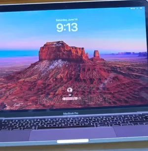 New Laptop Apple MacBook Pro 2022 M2 8GB Apple M2 SSD 256GB