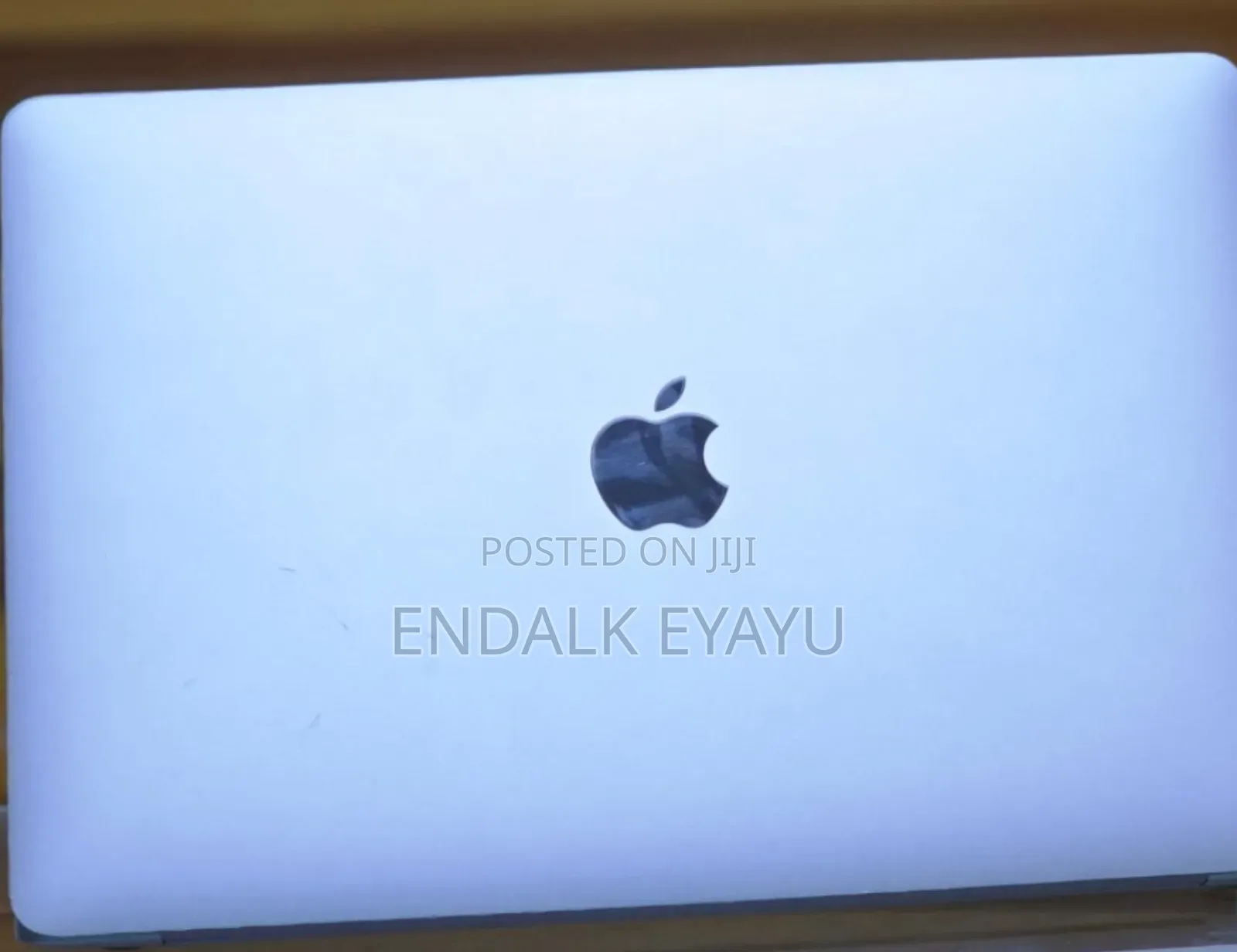 New Laptop Apple MacBook Pro 2022 M2 8GB Apple M2 SSD 256GB