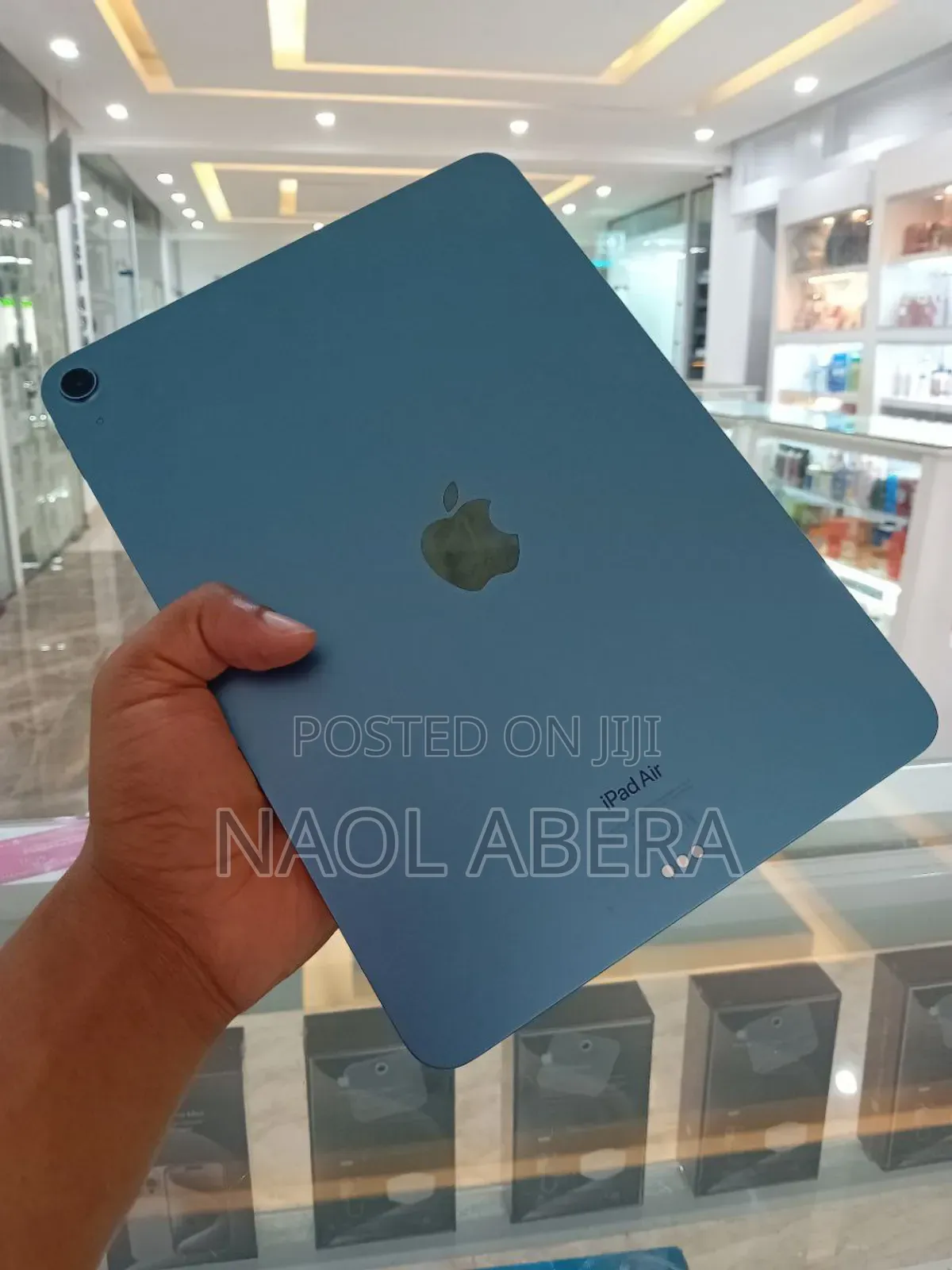 New Apple iPad Air 64 GB Black