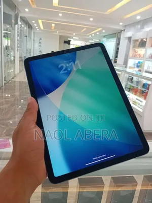 New Apple iPad Air 64 GB Black