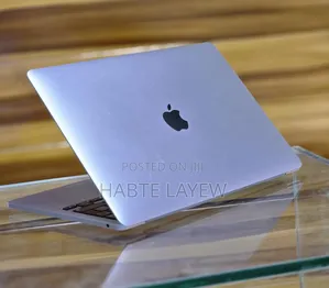 New Laptop Apple MacBook Pro 2022 M2 8GB Apple M2 SSD 256GB