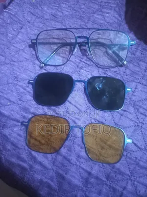 Photo - 3 in 1 Magnetic Glass