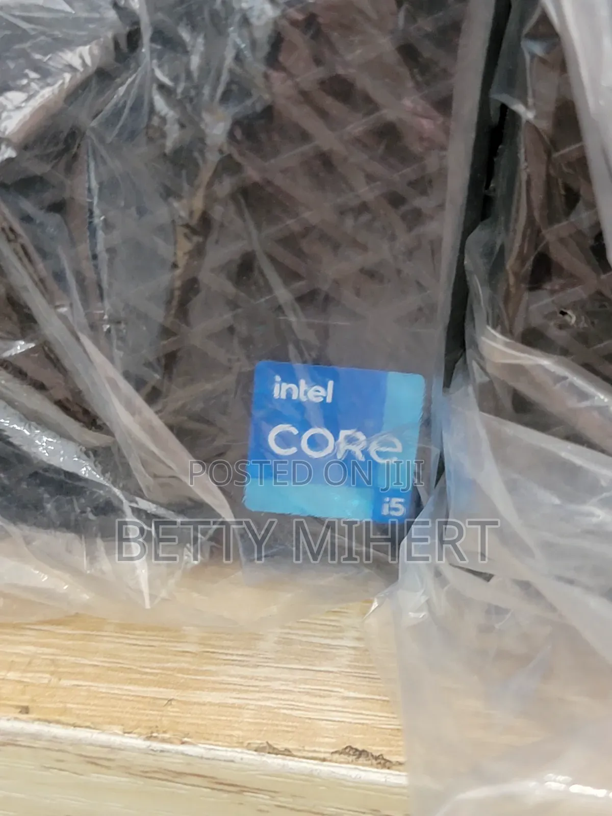 Desktop Computer Dell OptiPlex 3070 8GB Intel Core I5 HDD 1T