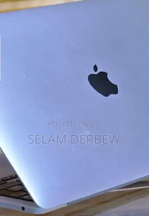 New Laptop Apple MacBook Pro 2022 M2 8GB Apple M2 SSD 256GB