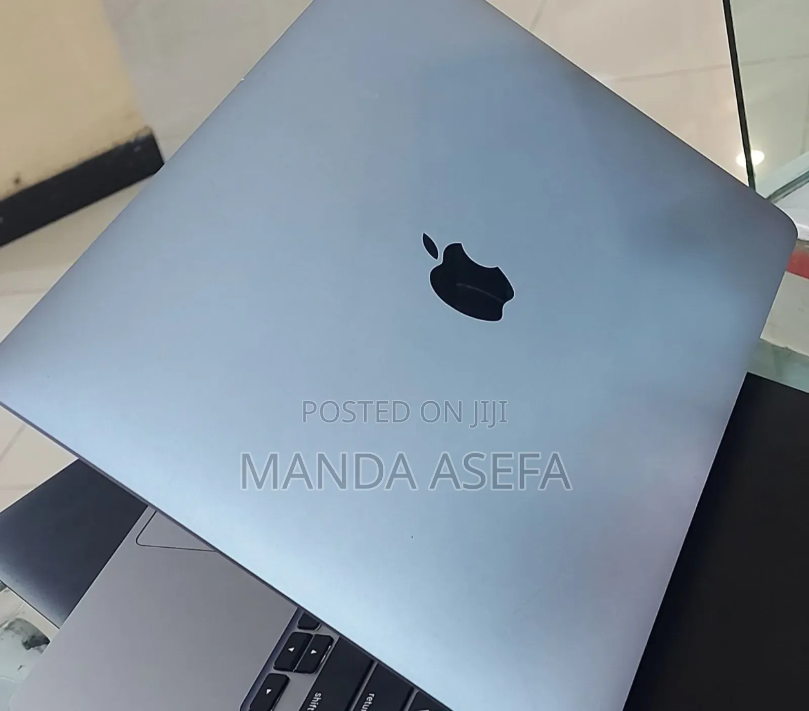 New Laptop Apple MacBook Pro 8GB Apple M2 SSD 256GB