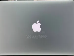 Photo - New Laptop Apple MacBook Pro 2017 8GB Intel Core I7 SSD 256GB