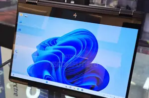 New Laptop HP Spectre X360 8GB Intel Core I7 SSD 1T