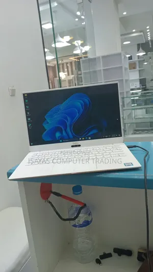 New Laptop Dell XPS 13 16GB Intel Core I7 SSD 512GB