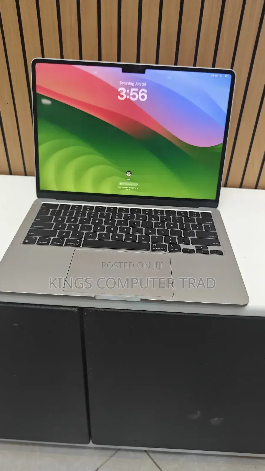 New Laptop Apple MacBook Air 2024 M3 13-Inch 16GB Apple M3 SSD 512GB