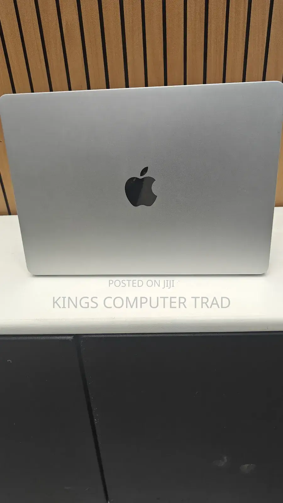 New Laptop Apple MacBook Air 2024 M3 13-Inch 16GB Apple M3 SSD 512GB