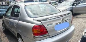 Photo - Toyota Platz 2005 Silver