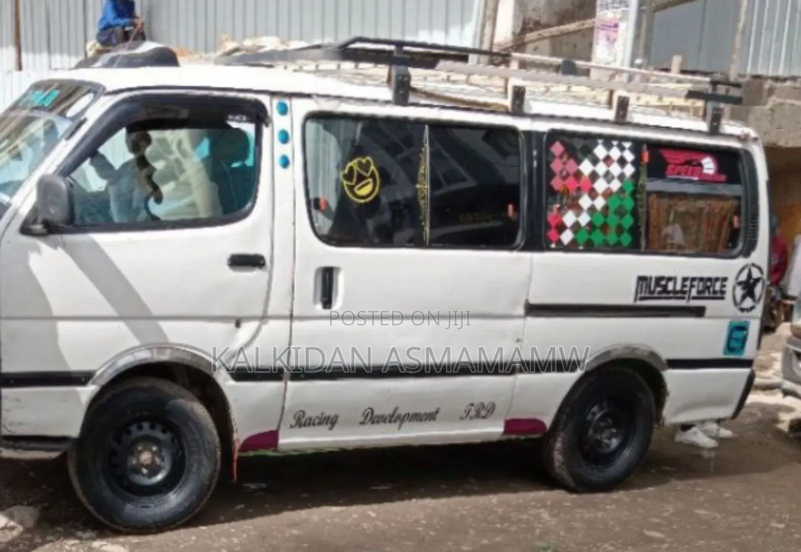 Toyota HiAce 1988 White