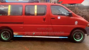 Photo - Toyota HiAce 1997 Red