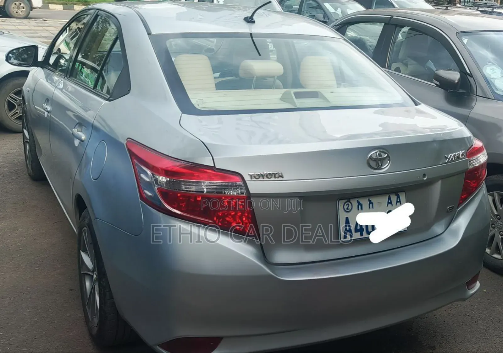 Toyota Yaris 2016 Silver