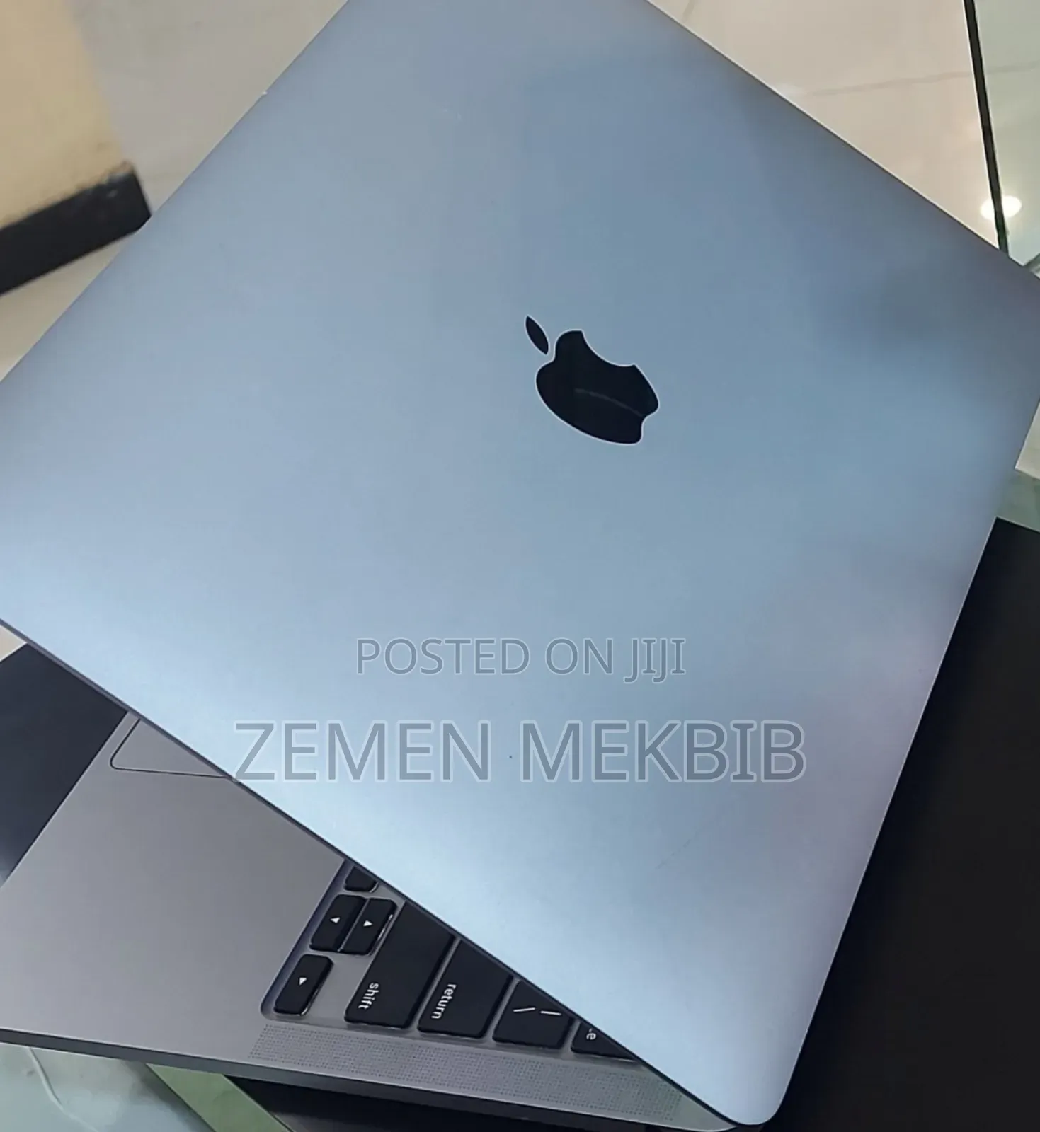 New Apple MacBook Pro 2023 M3 14-Inch 8GB Intel Core I9 SSD 256GB