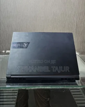 New Laptop MSI Stealth 16 AI Studio 16GB Intel Core I7 SSD 512GB