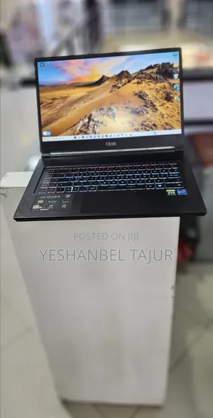 New Laptop MSI Stealth 16 AI Studio 16GB Intel Core I7 SSD 512GB