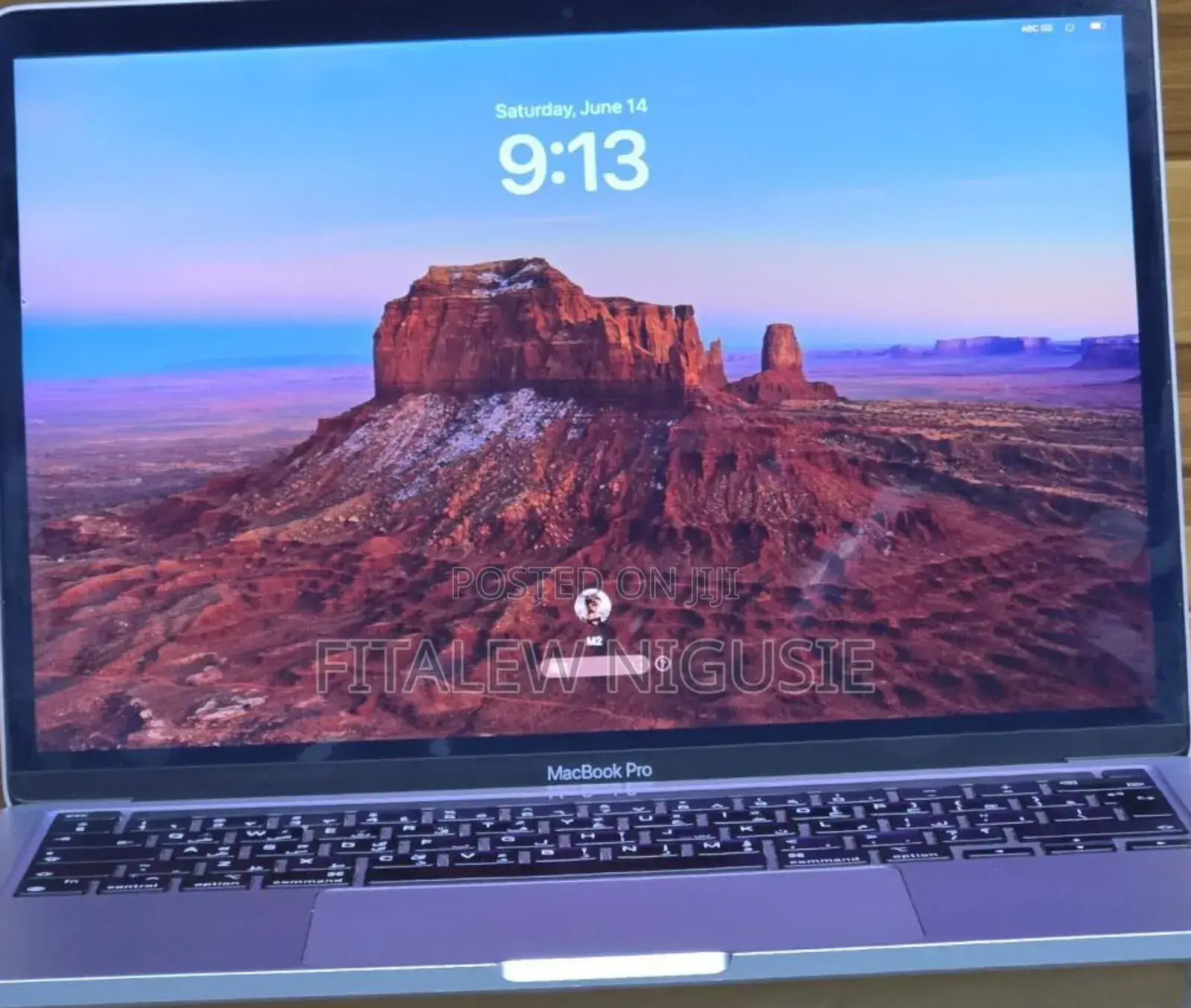 New Laptop Apple MacBook Pro 2022 M2 8GB SSD 256GB