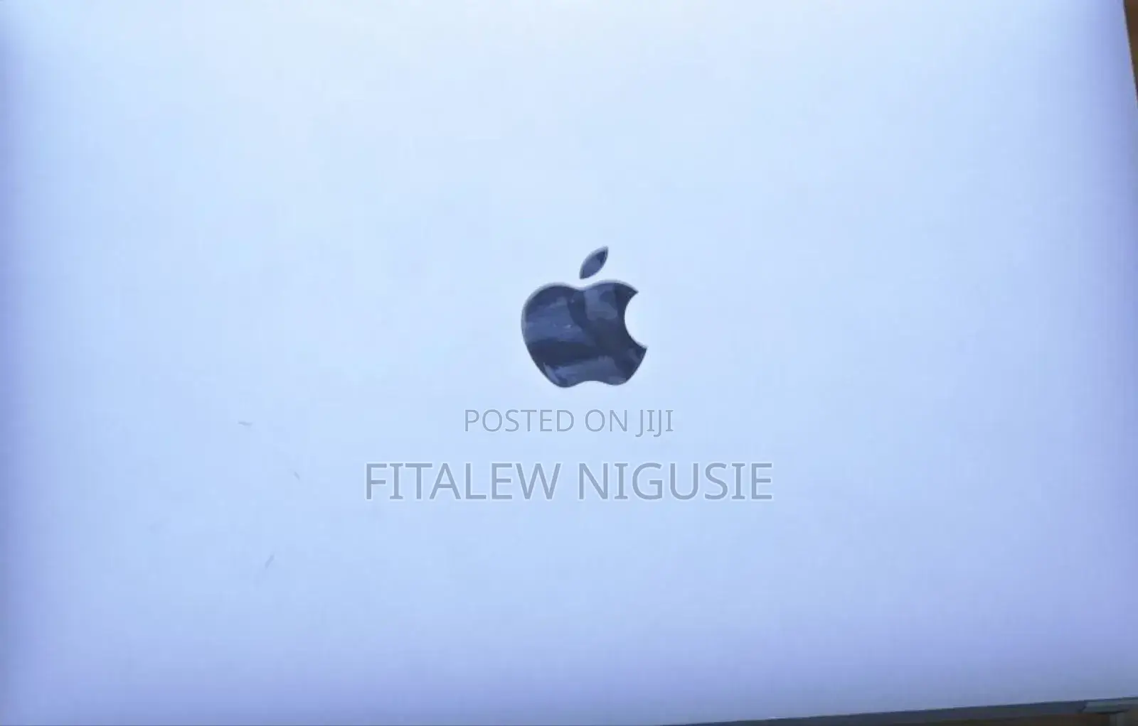 New Laptop Apple MacBook Pro 2022 M2 8GB SSD 256GB