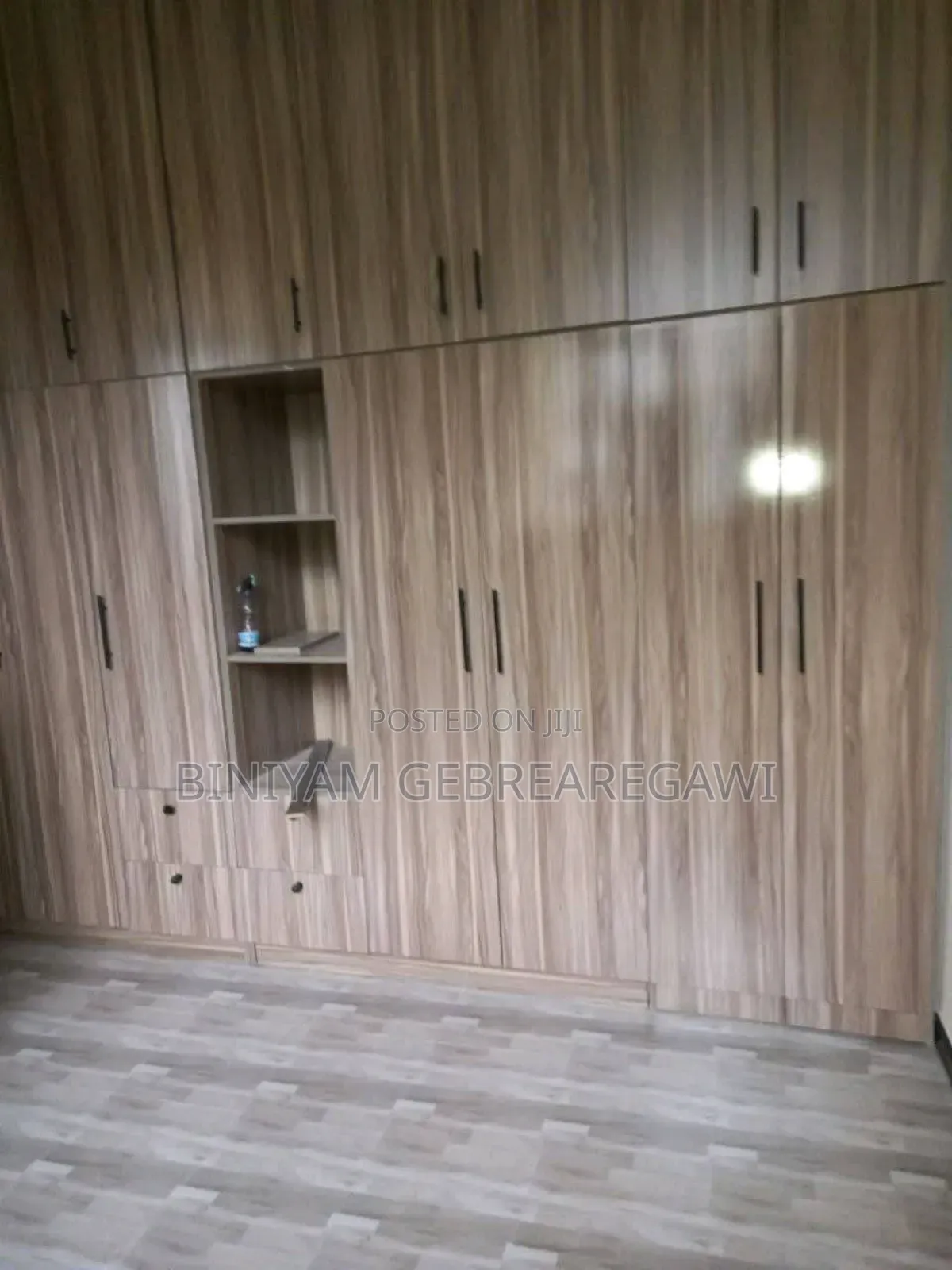 Furnished 1bdrm Apartment in Apartment, Yeka for rent