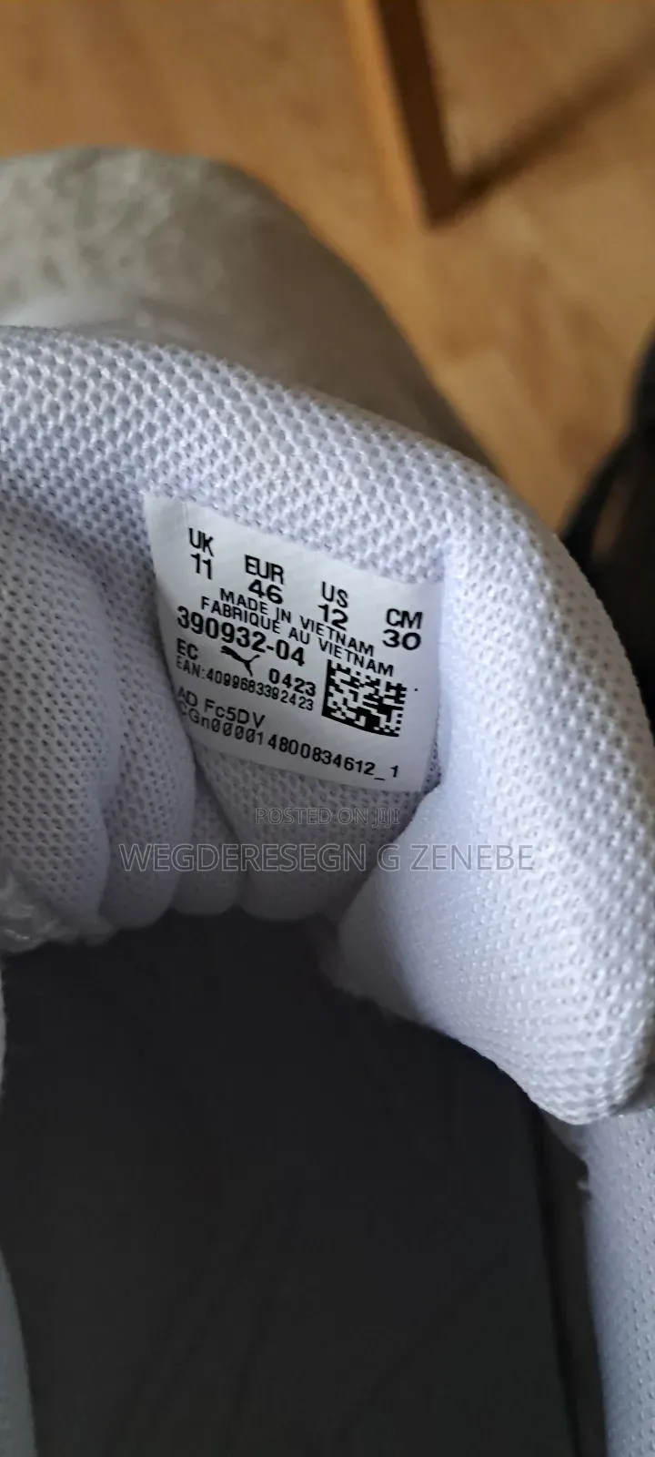 Men Sneakers Size 11