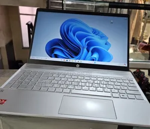 New Laptop HP Pavilion 15 8GB AMD Ryzen 5 SSD 256GB