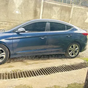 Hyundai Avante 2017 Blue