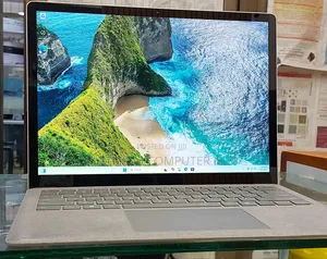 Photo - New Laptop Microsoft Surface 16GB Intel Core I7 SSD 512GB