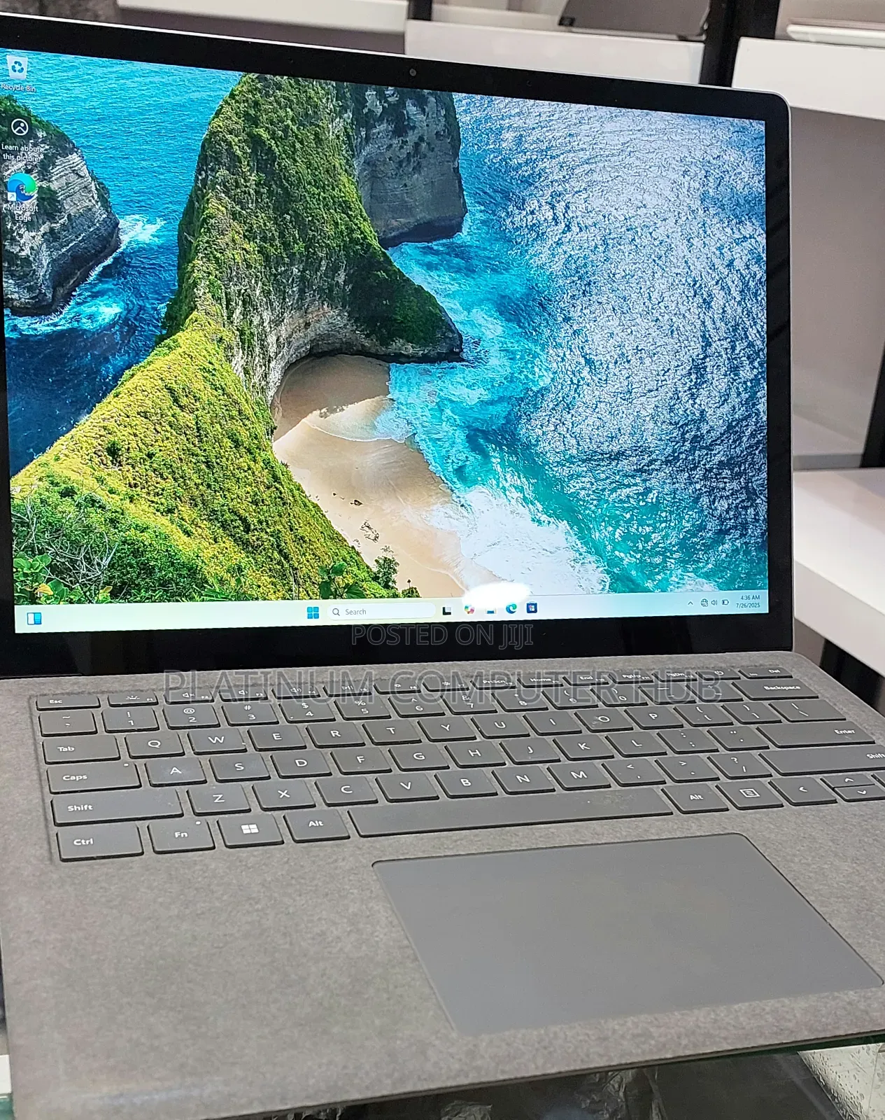 New Laptop Microsoft Surface 16GB Intel Core I7 SSD 512GB