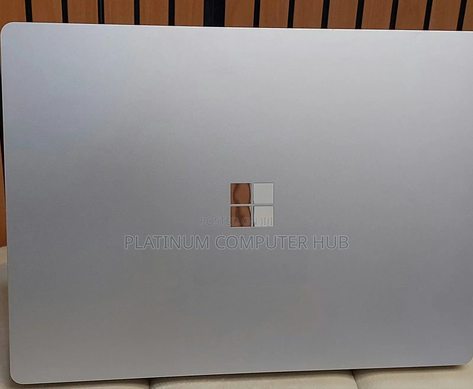 New Laptop Microsoft Surface 16GB Intel Core I7 SSD 512GB