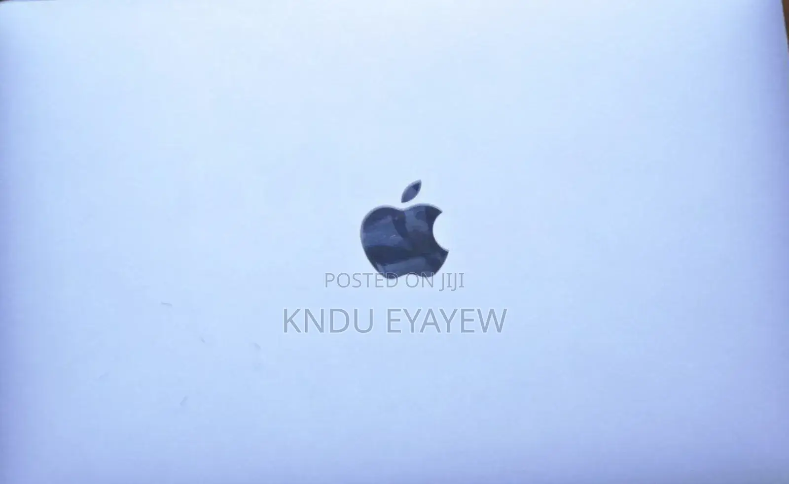 New Laptop Apple MacBook Pro M1 8GB Apple M2 SSD 256GB