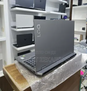 New Laptop Lenovo LOQ 15IRH8 24GB AMD Ryzen 7 SSD 512GB